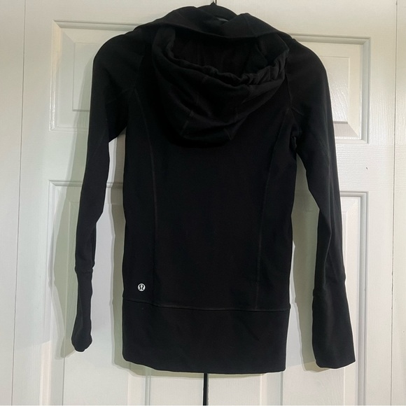 Lululemon Bundle Lot *Flawed* Size 2 Black Stride Jacket and Light Green Tank - Picture 9 of 16